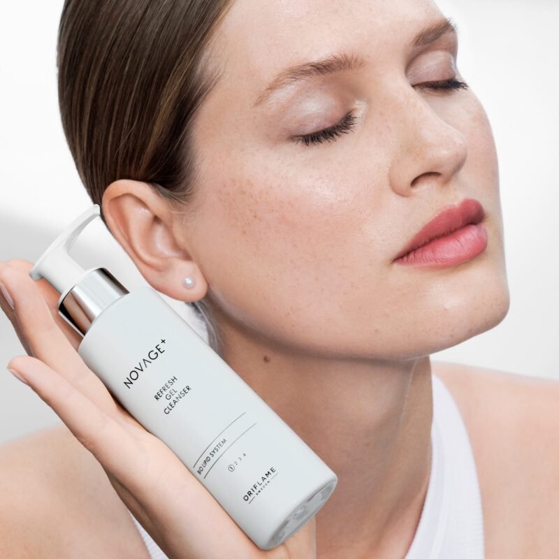 Refresh Gel Cleanser ( 150 ml ) - Image 5