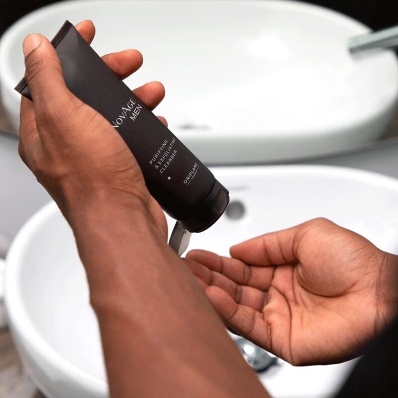 Men Purifying & Exfoliating Cleanser ( 125 ml ) - Image 7
